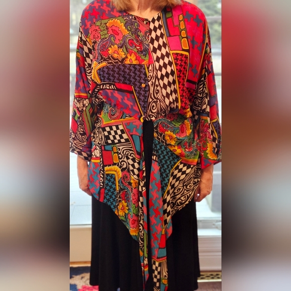 Diane Freis Chiffon two-piece dress of abstract print in multi-colors - Picture 16 of 17